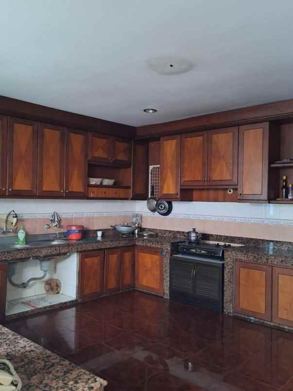 rumah siap huni full furnish bintang di ponggoh