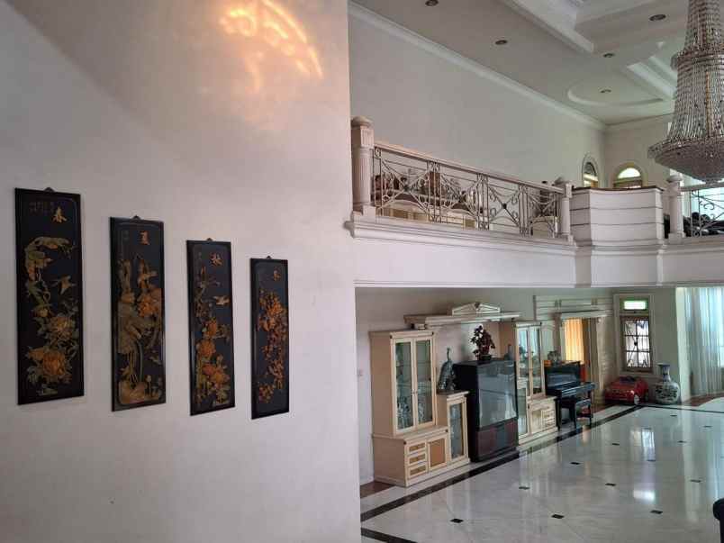 rumah siap huni full furnish bintang di ponggoh