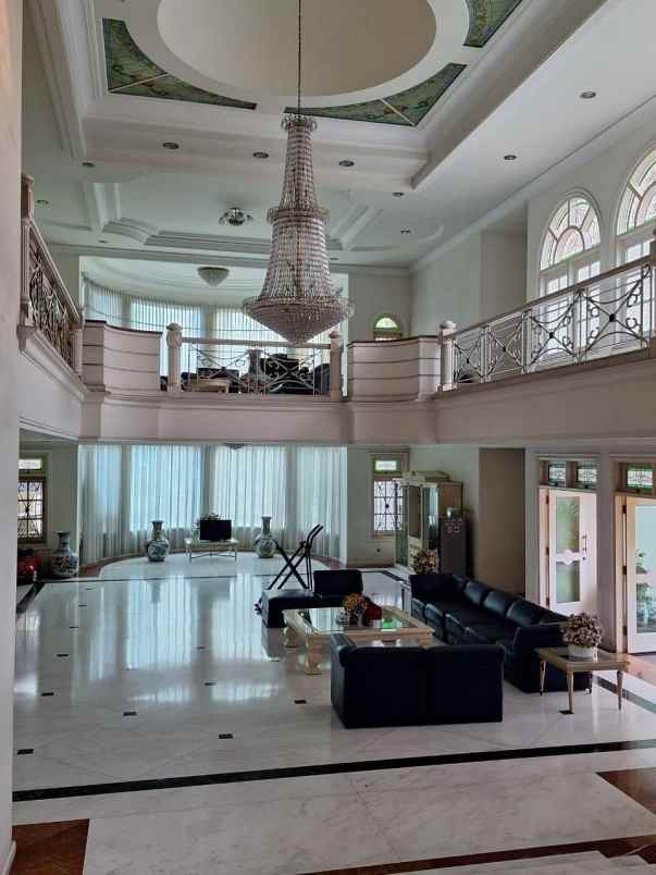 rumah siap huni full furnish bintang di ponggoh