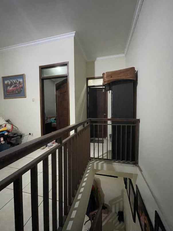 rumah singgasana pradana moh toha