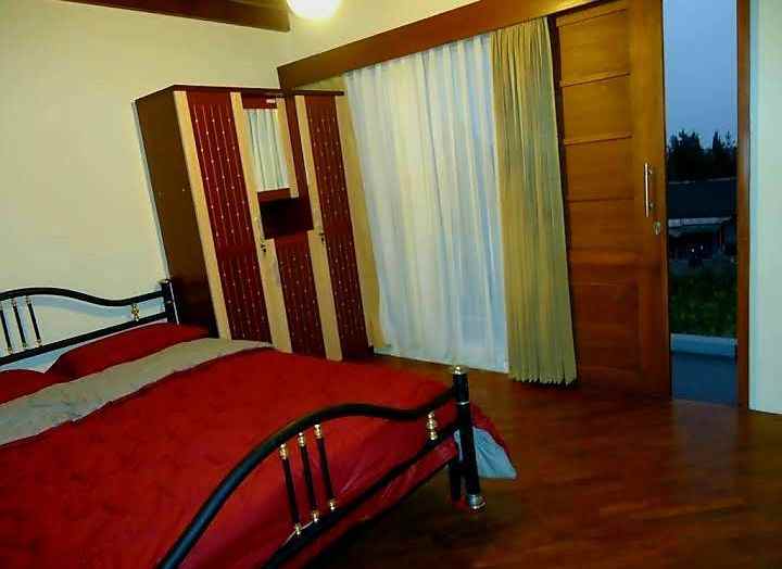 rumah singgasana pradana moh toha