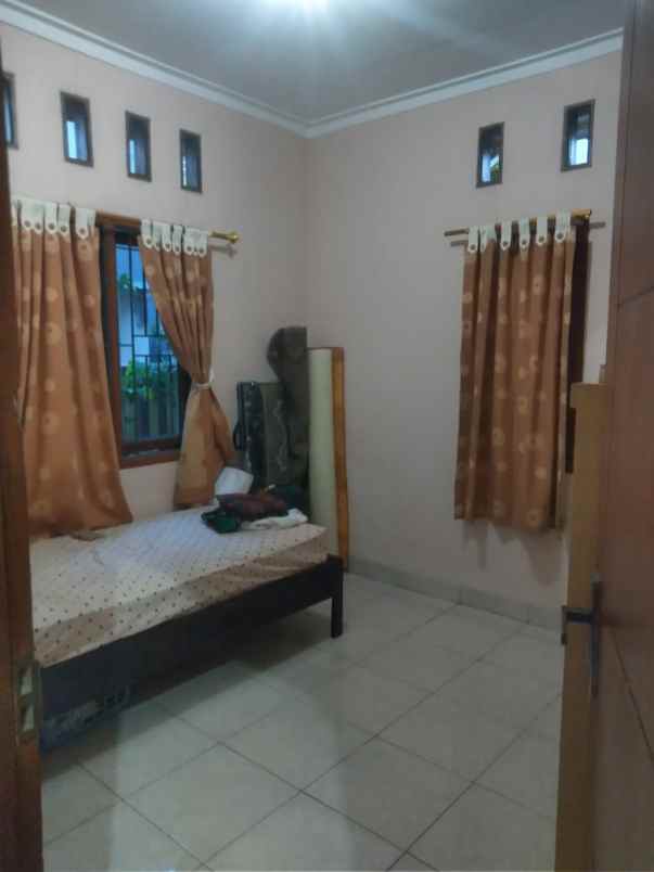 rumah tarumanegara atas jatirangon