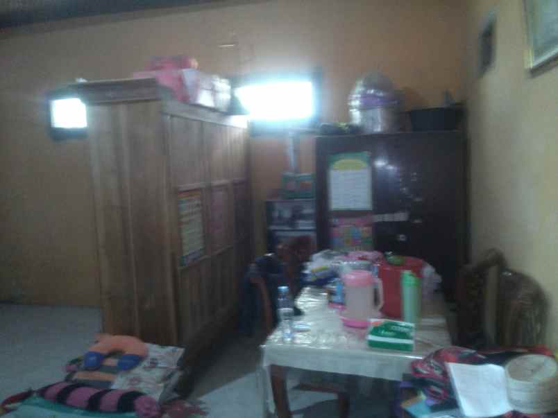 rumah tepi jalan kolursari