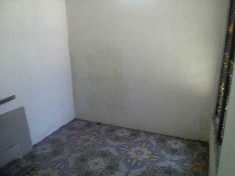 rumah tepi jalan kolursari