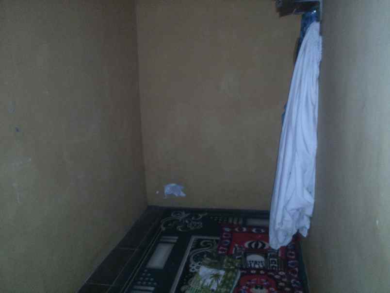 rumah tepi jalan kolursari