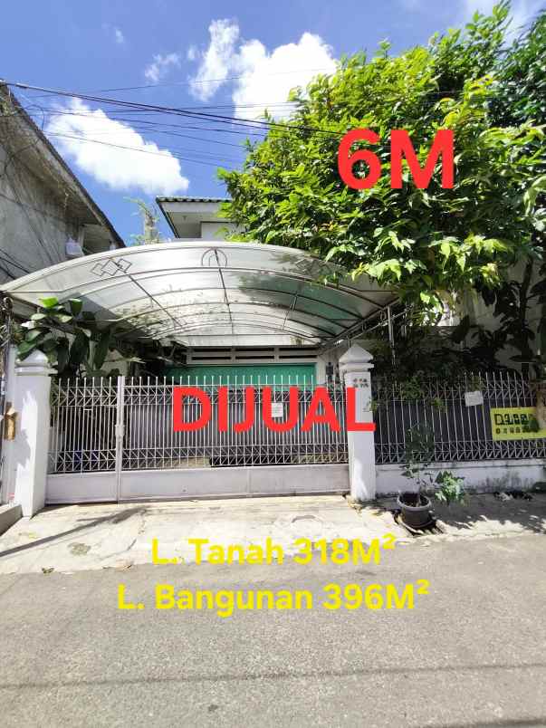 rumah tinggal masih bagus dengan private swimming pool