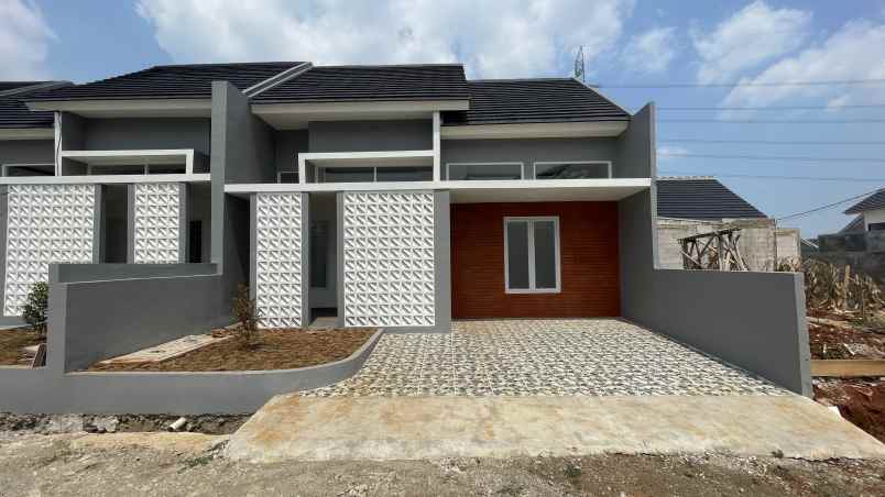 rumah tropical modern di purwakarta diskon 5