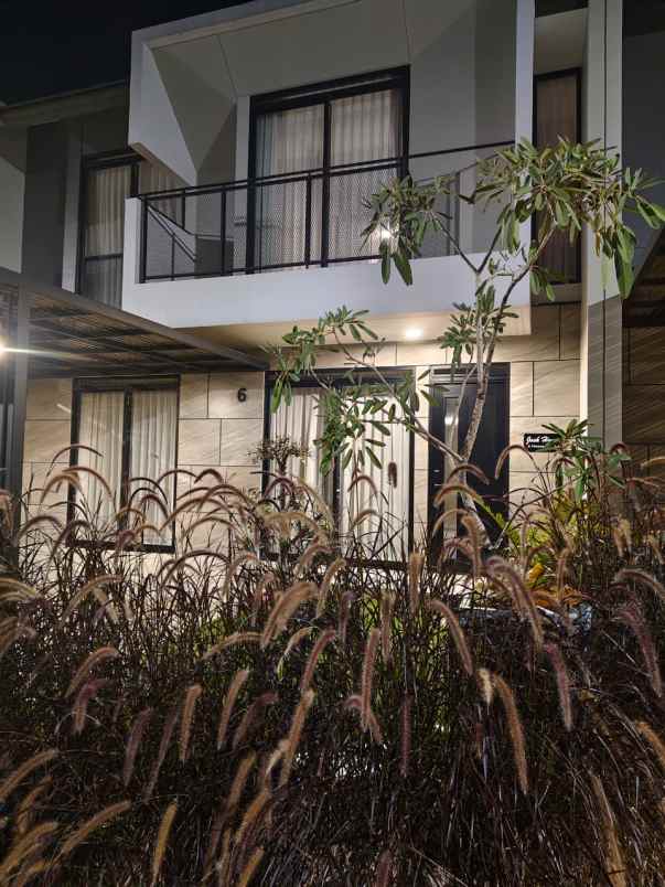 rumah villa cantik spool di kbp