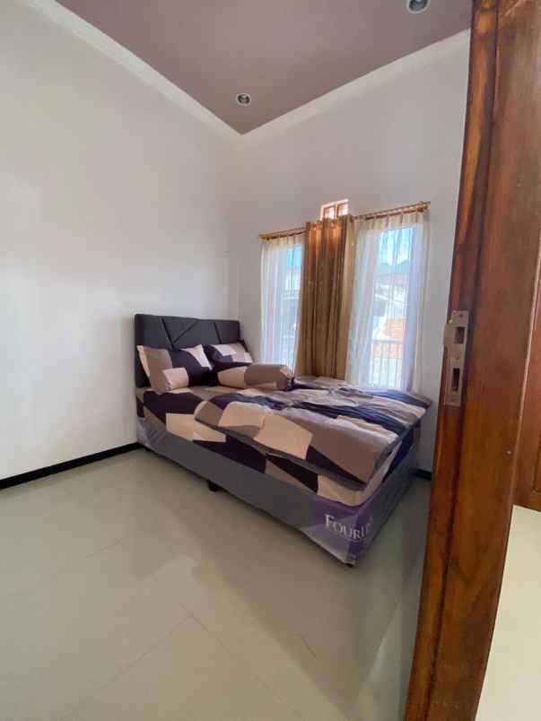 rumah villa kota batu