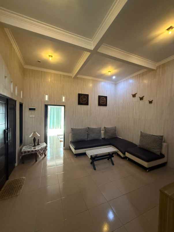 rumah villa modern lokasi di batu malang
