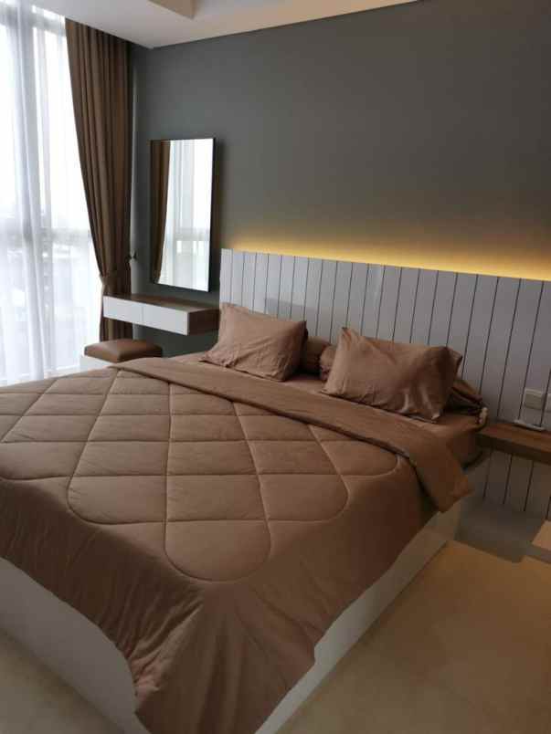 sewa apartemen furnished gold coast pik