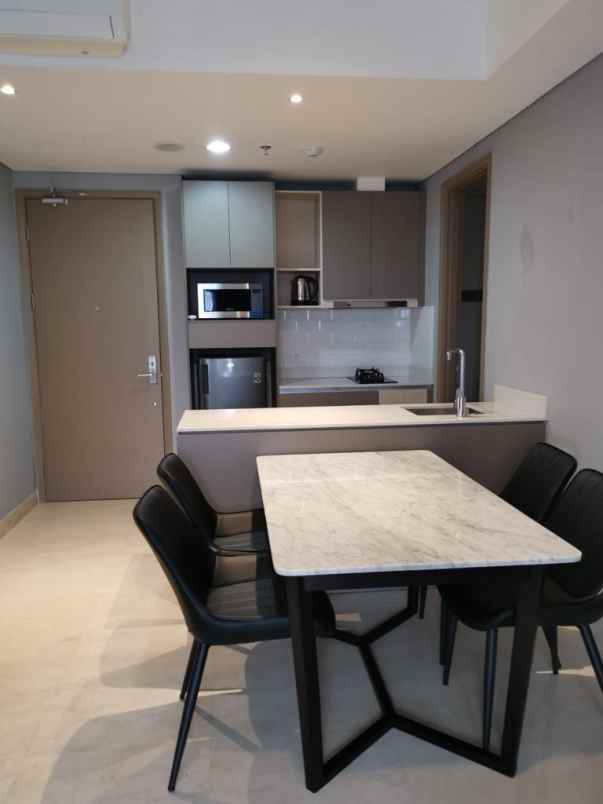 sewa apartemen furnished gold coast pik