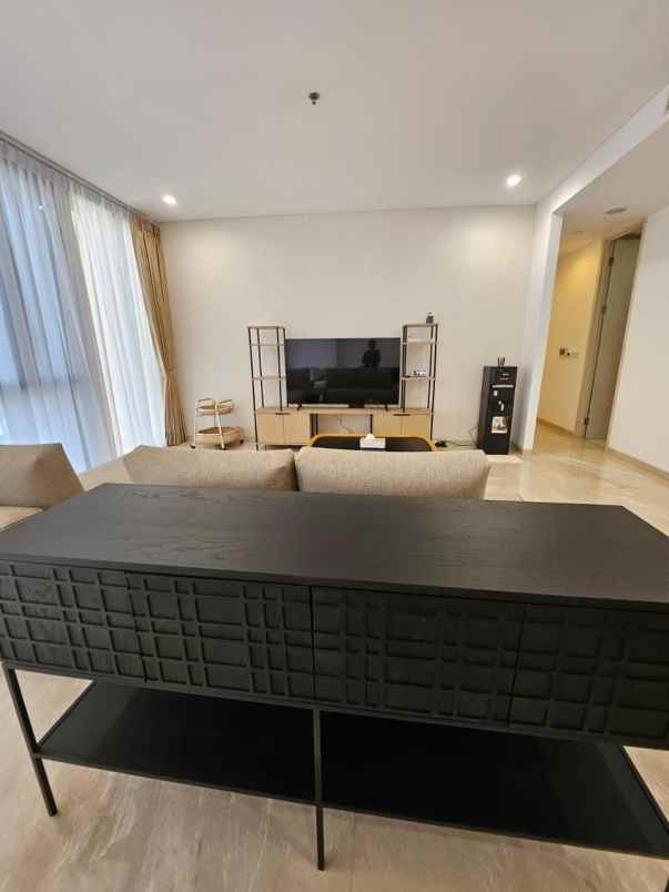 sewa apartemen izarra 3 bedrooms plus 1 maid room