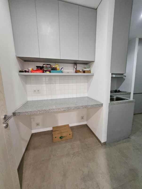sewa apartemen izarra 3 bedrooms plus 1 maid room