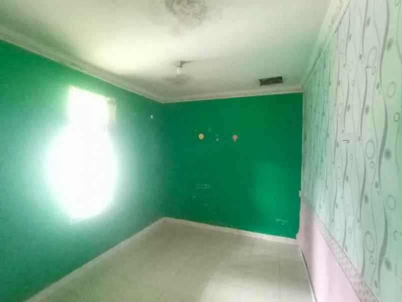 take oper jalan utama