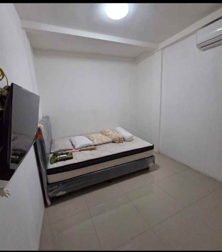taman pondok indah minimalis wiyung
