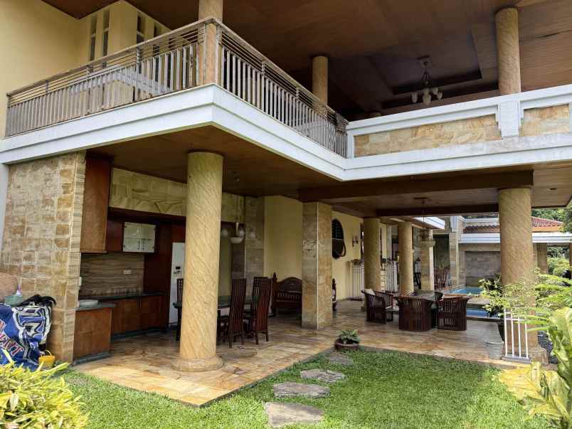 vila dijual di ciawi bogor 5 menit simpang gadog