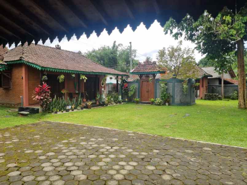 villa dijual cepat di turi harga nego sampai jadi
