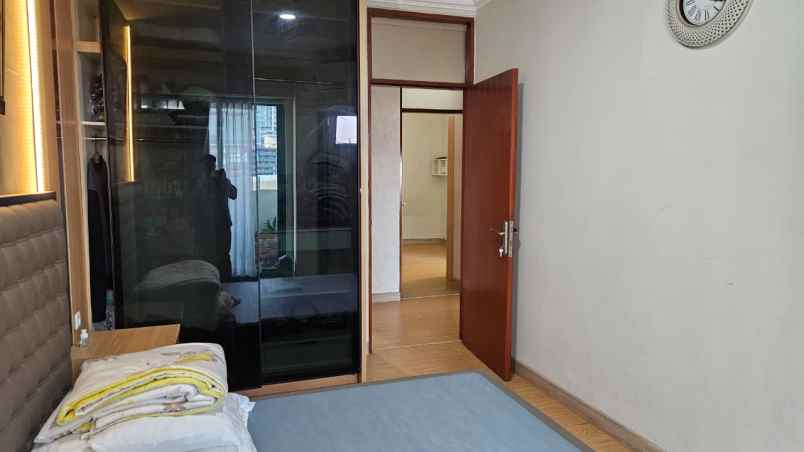 dijual apartemen cempaka mas