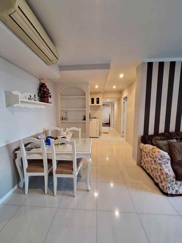 dijual apartemen jalan mayjen sungkono