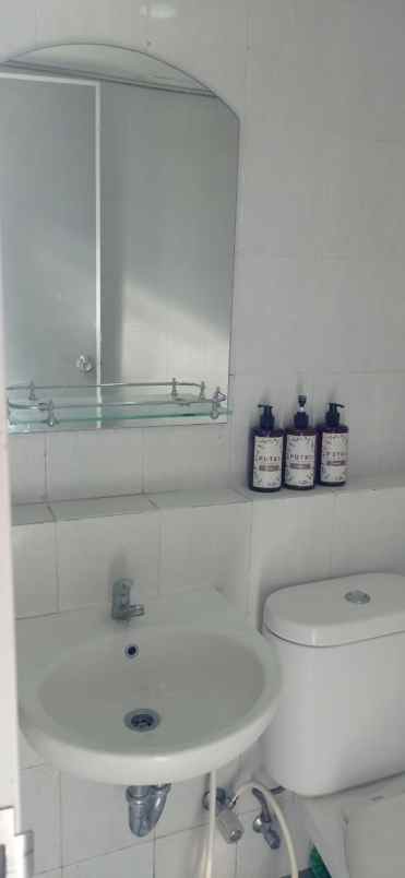 dijual apartemen raya kedung baruk