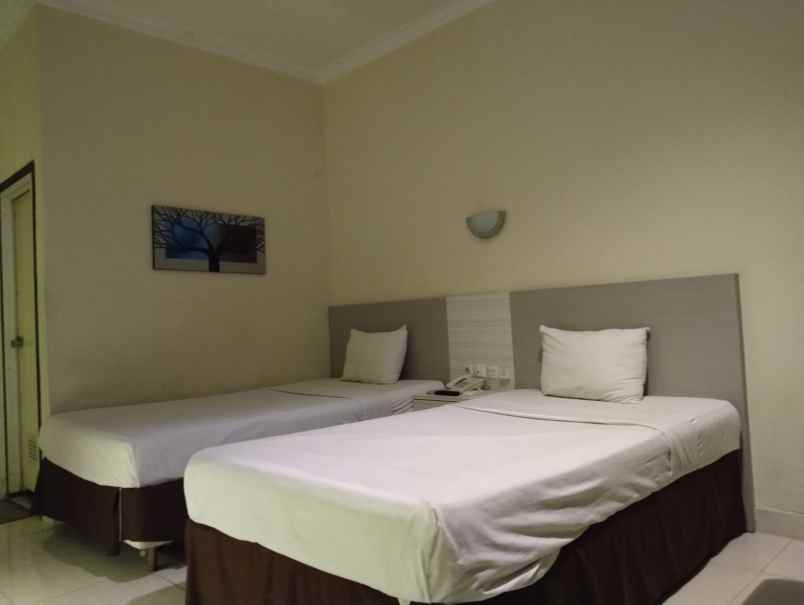 dijual cepat hotel di tepi jalan jantung kota pasuruan