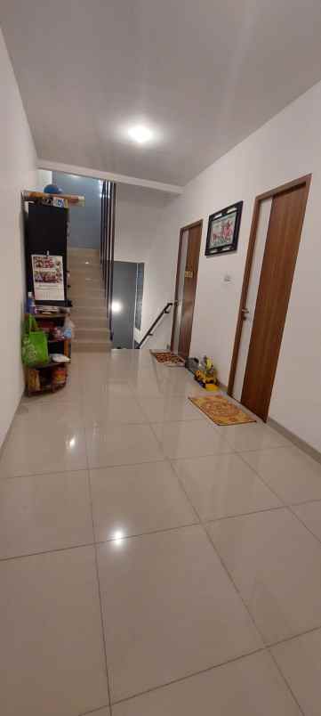 dijual cepat rumah komplek villa arteri kebon jeruk