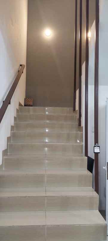 dijual cepat rumah komplek villa arteri kebon jeruk