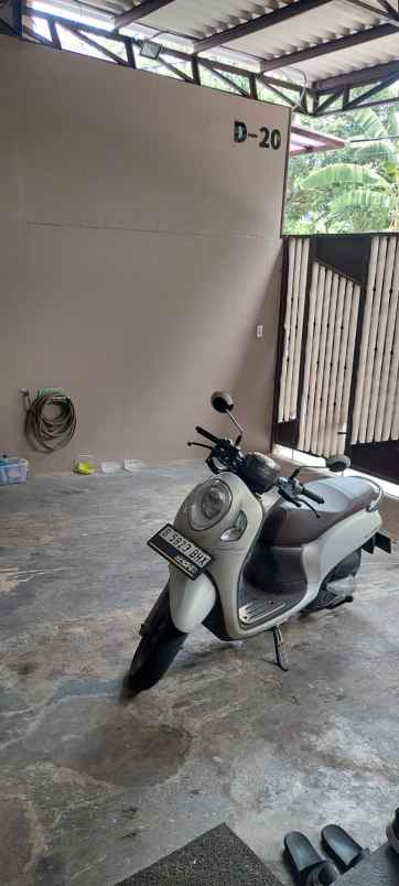 dijual cepat rumah komplek villa arteri kebon jeruk