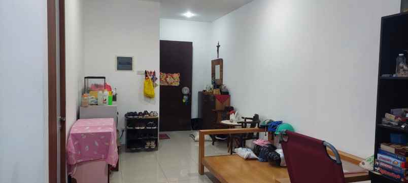 dijual cepat rumah komplek villa arteri kebon jeruk