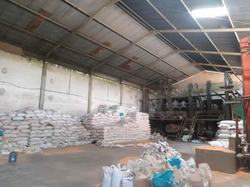 dijual exs gudang siap pakai di pace nganjuk