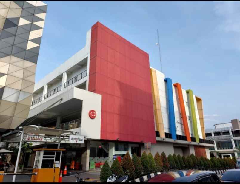 dijual hotel bintang 3 di kemang