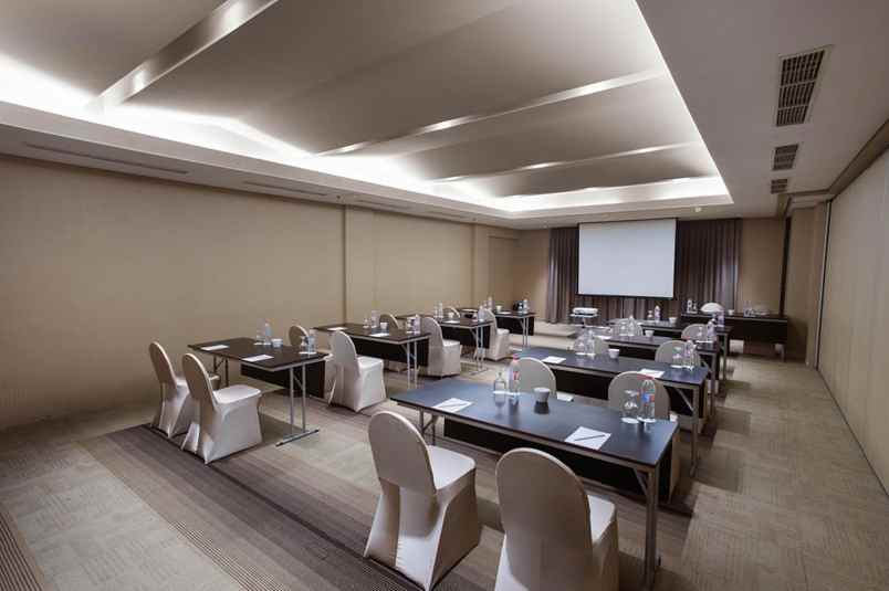 dijual hotel jl sunset road seminyak