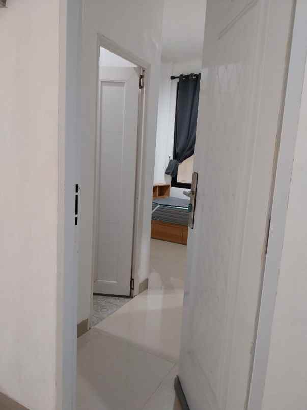 dijual kost kukusan kelurahan