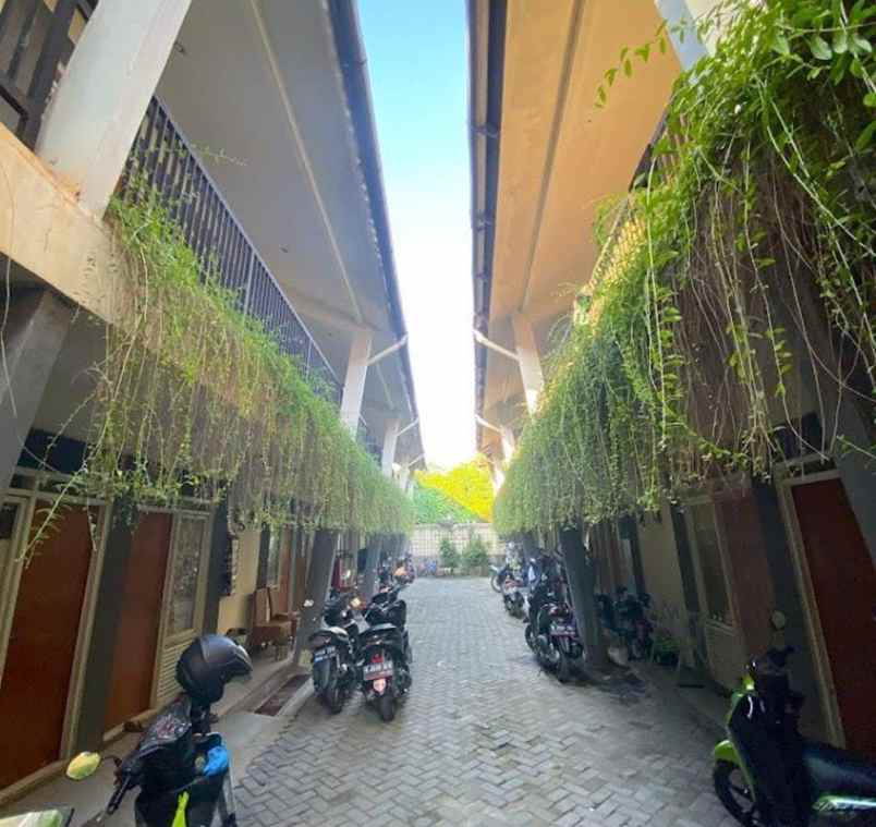 dijual kost pertukangan selatan kec