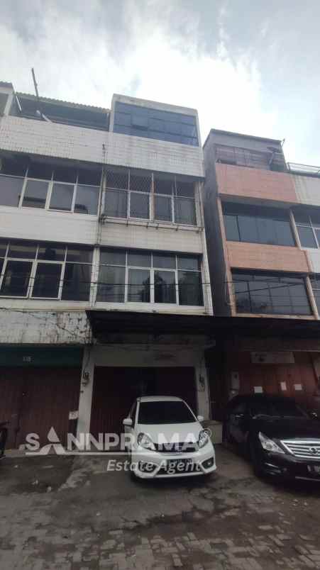 dijual ruko gudang kantor cempaka baru