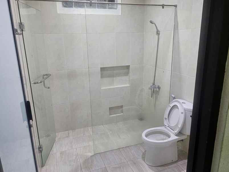 dijual ruko gudang kantor jl brigjen katamso