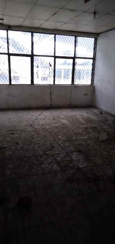 dijual ruko gudang kantor petukangan utara