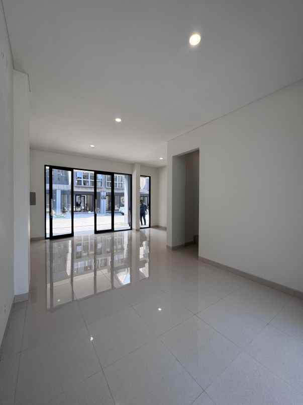 dijual ruko gudang kantor ruko del rey jl lkr