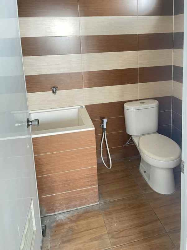 dijual ruko gudang kantor ruko mega boulevard