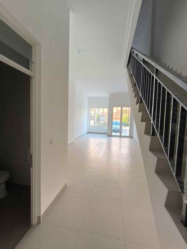 dijual ruko walk pik 2 the burung teluknaga tangerang