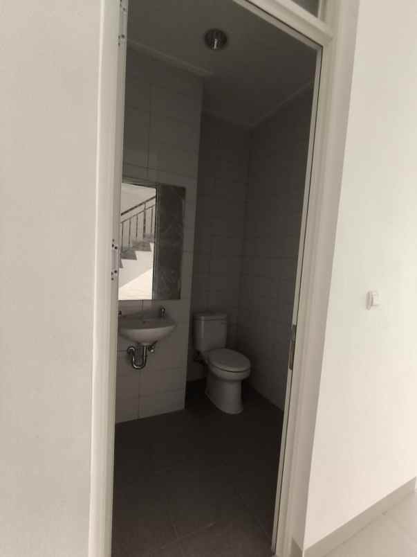 dijual ruko walk pik 2 the burung teluknaga tangerang