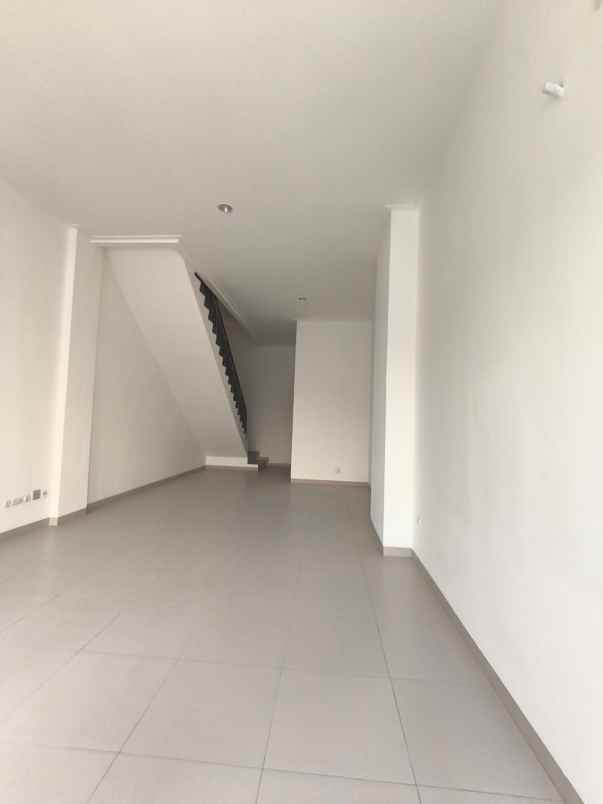 dijual ruko walk pik 2 the burung teluknaga tangerang