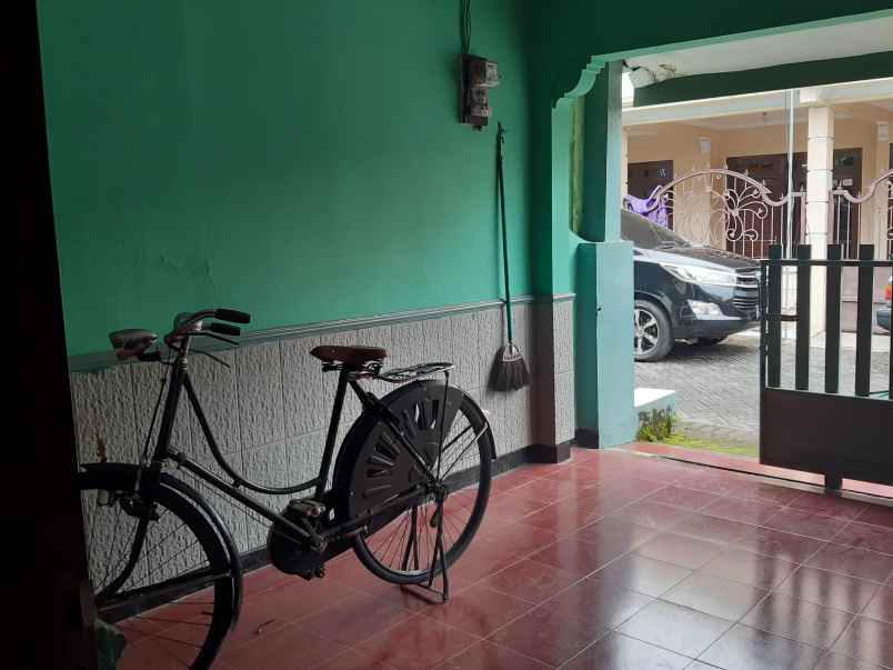 dijual rumah 2 di kebonsari jember