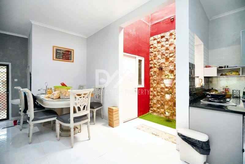 dijual rumah 2 lantai furnished di bsd city