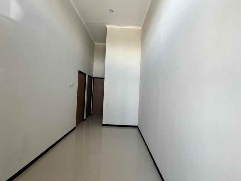 dijual rumah alana wisma indah