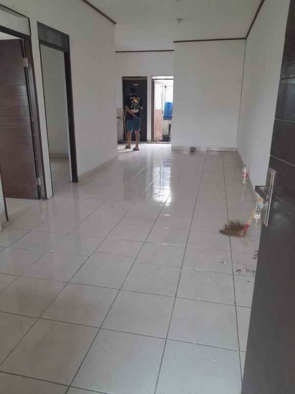 dijual rumah antapani jl cikajag cibatu