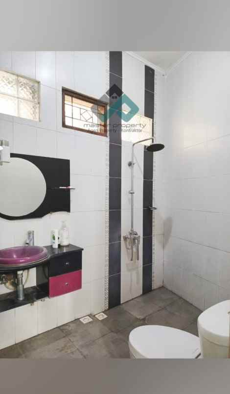 dijual rumah arcamanik