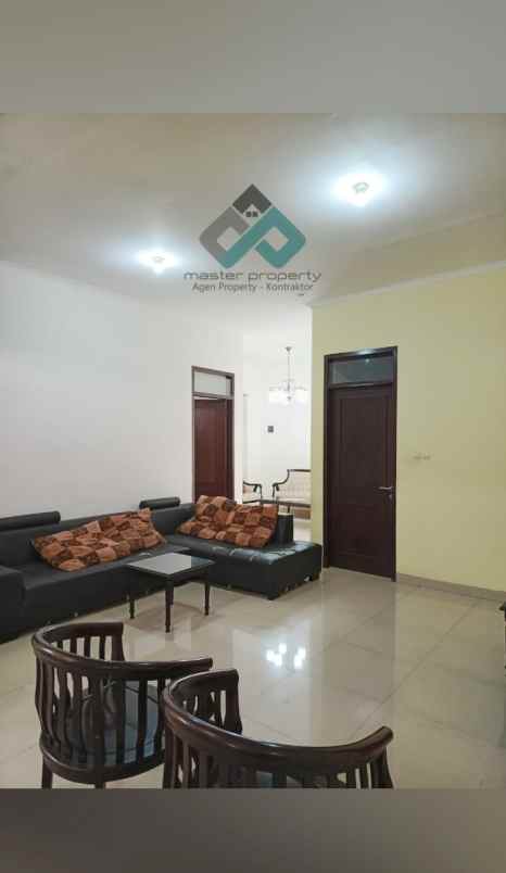 dijual rumah arcamanik