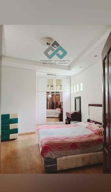 dijual rumah arcamanik